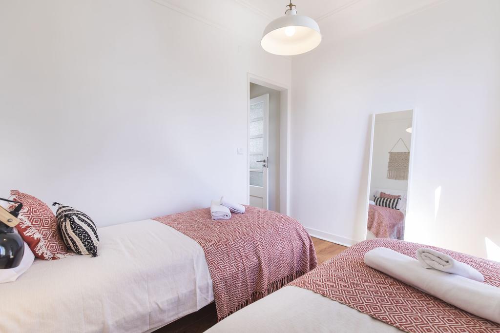 Lovelystay - Bonsai Light And Comfort Flat Lissabon Kamer foto
