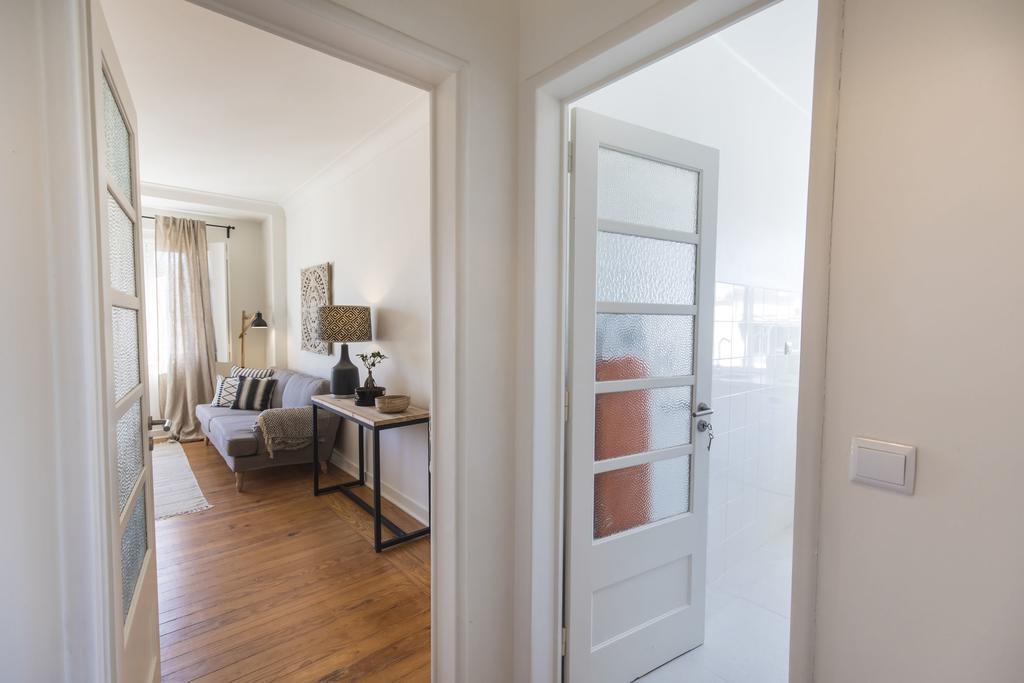 Lovelystay - Bonsai Light And Comfort Flat Lissabon Kamer foto